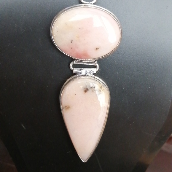 Peruvian Pink opal ethnic silver plated pendant - Picture 2 of 4